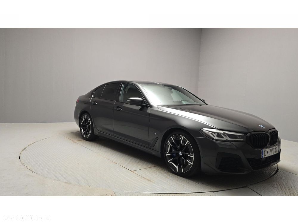 BMW Seria 5 530d xDrive mHEV M Sport sport - 7