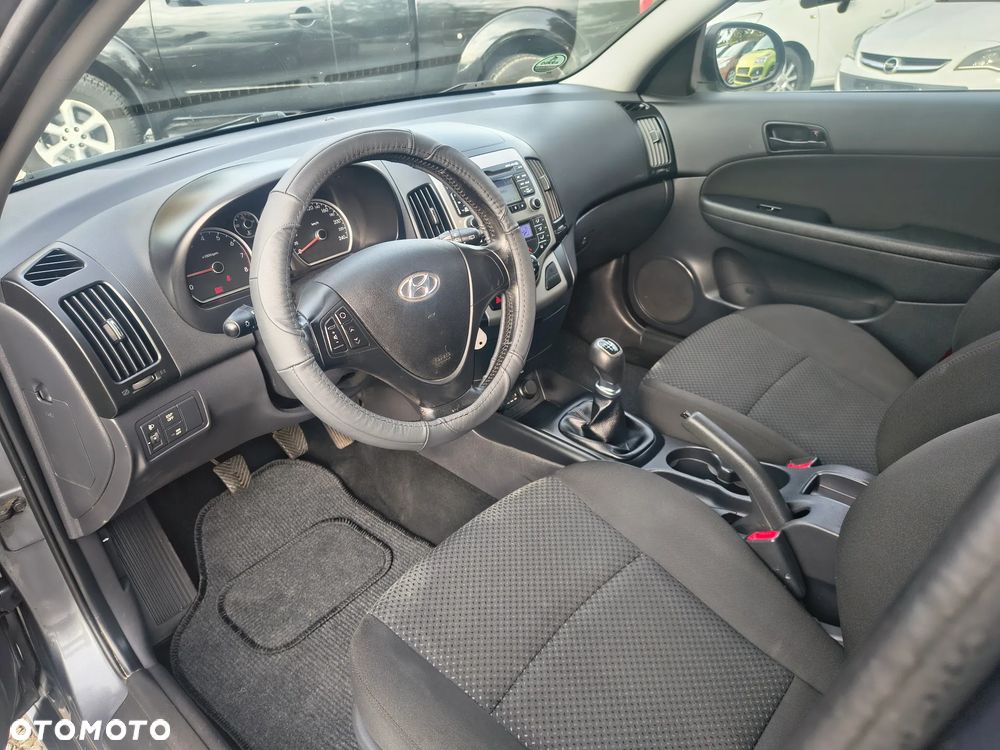 Hyundai i30 1.4 Blue Comfort - 13