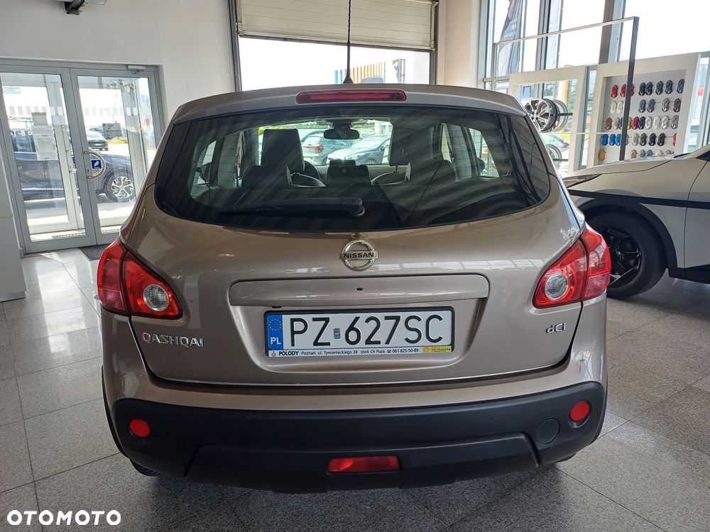 Nissan Qashqai 2.0 dCi 4x4 Tekna Premium - 6