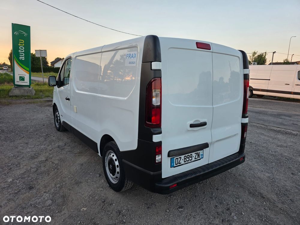 Renault TRAFIC - 2