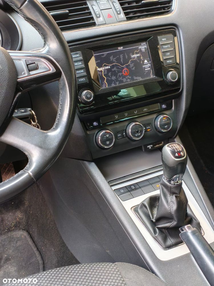 Skoda Octavia 2.0 TDI 4x4 Ambition - 24