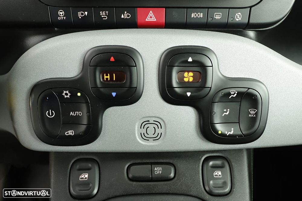 Fiat Panda 1.0 Hybrid City Cross - 10