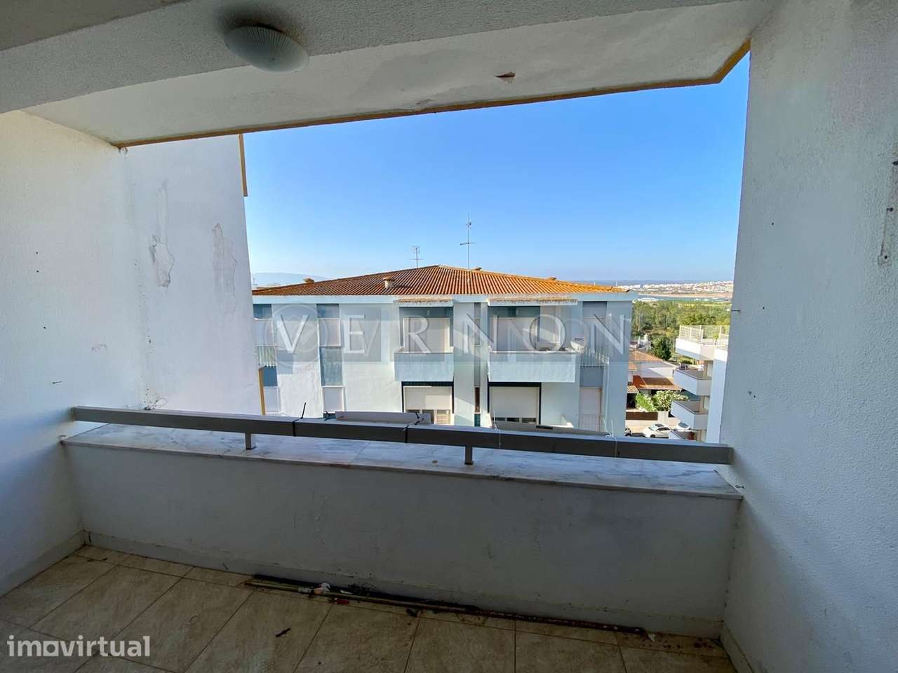 Algarve para venda Apartamento T2+1 com Vista Rio a 50m da Praia da Ro - Grande imagem: 2/28