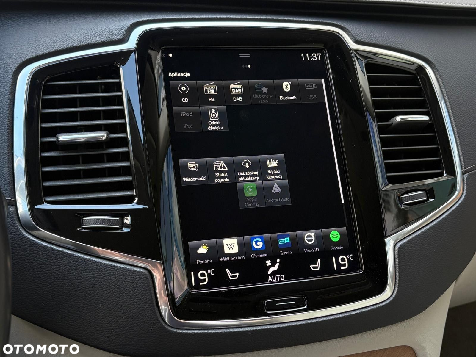 Volvo XC 90 - 30