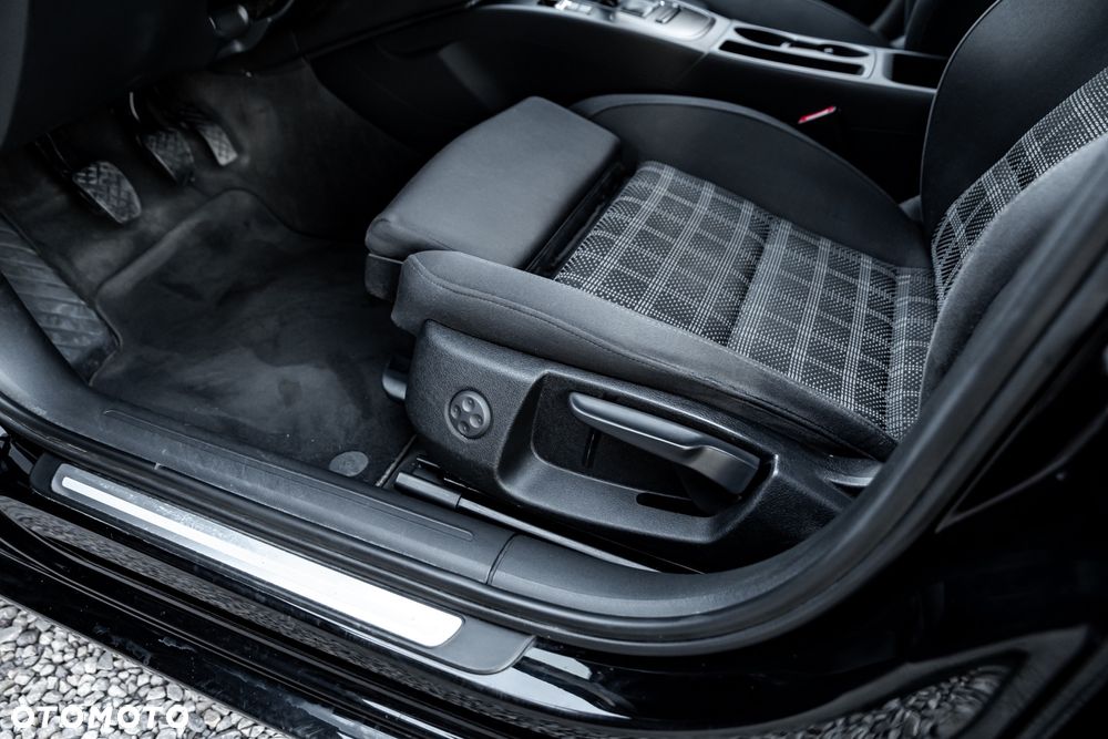 Audi A4 Avant 2.0 TFSI quattro Attraction - 18