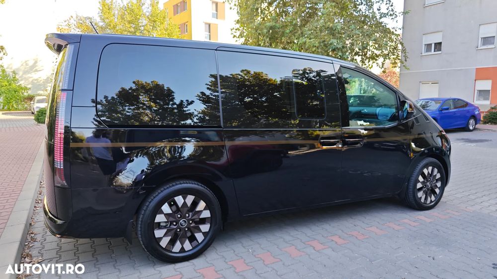 Hyundai Staria 2.2 CRDi Signature - 23