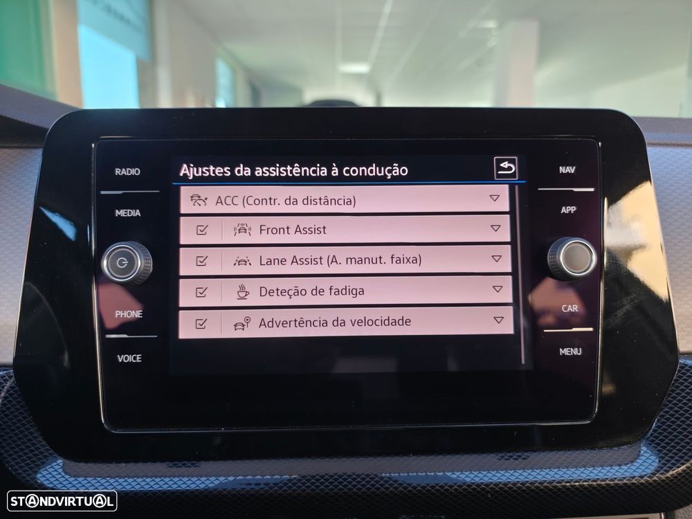 VW T-Cross 1.0 TSI Urban DSG - 8