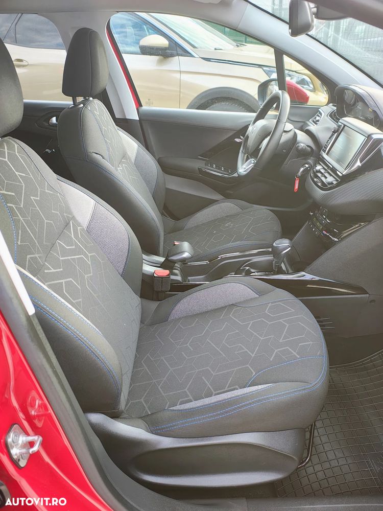 Peugeot 2008 PureTech 110 GPF Stop&Start EAT6 Style - 12