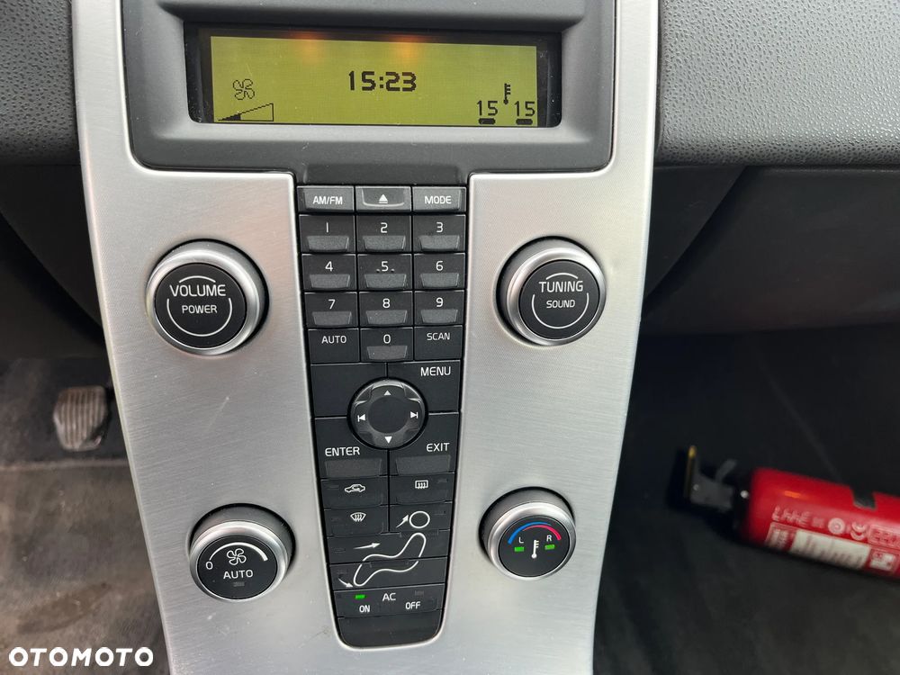 Volvo V50 DPF DRIVe Momentum - 29
