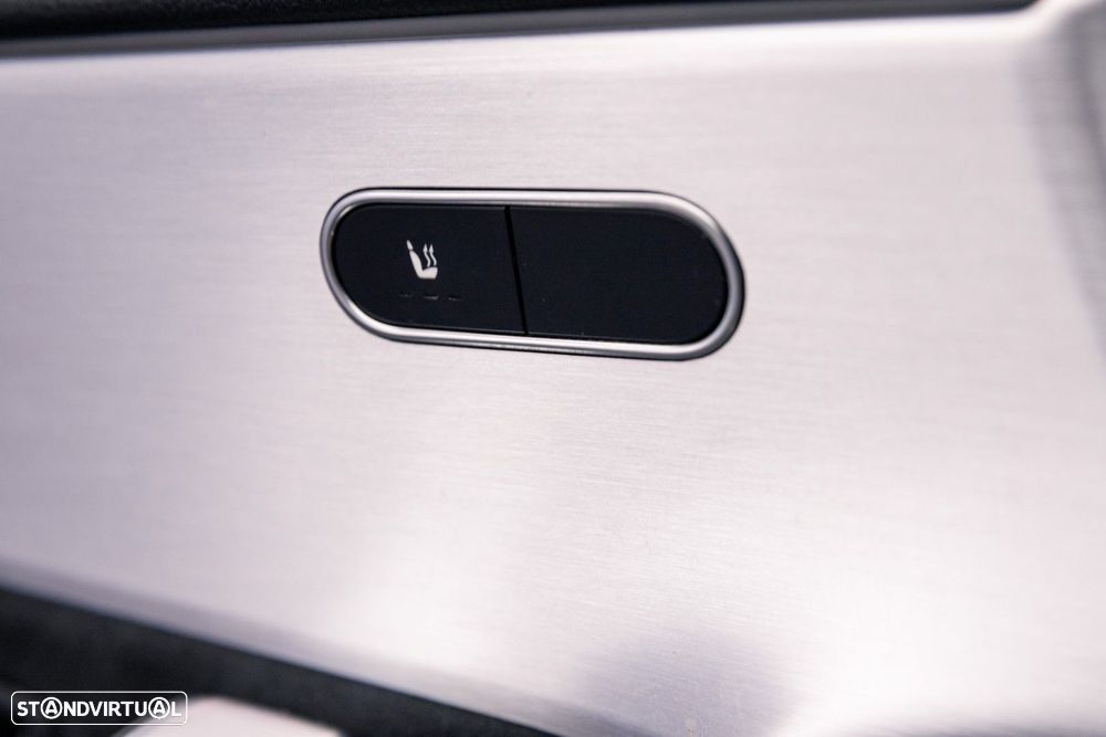 Mercedes-Benz CLA 250 e Shooting Brake AMG Line - 35