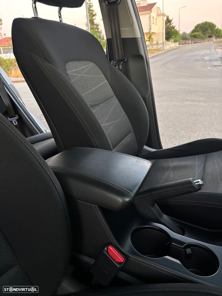 Hyundai Tucson 1.6 CRDi Executive - 29