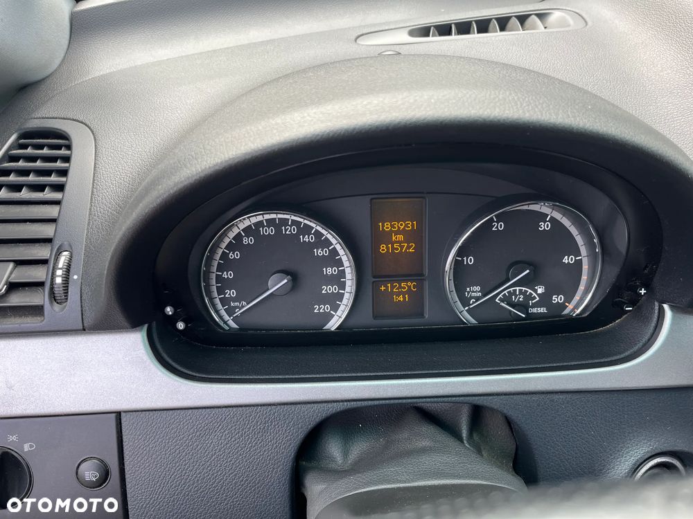 Mercedes-Benz Viano - 7