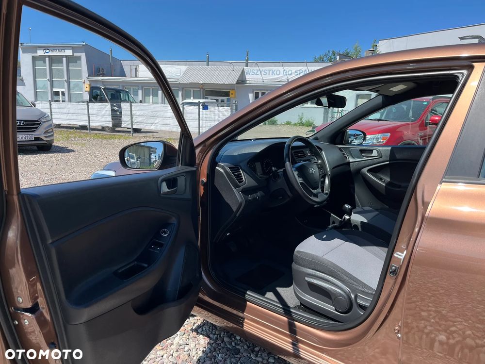 Hyundai i20 - 14