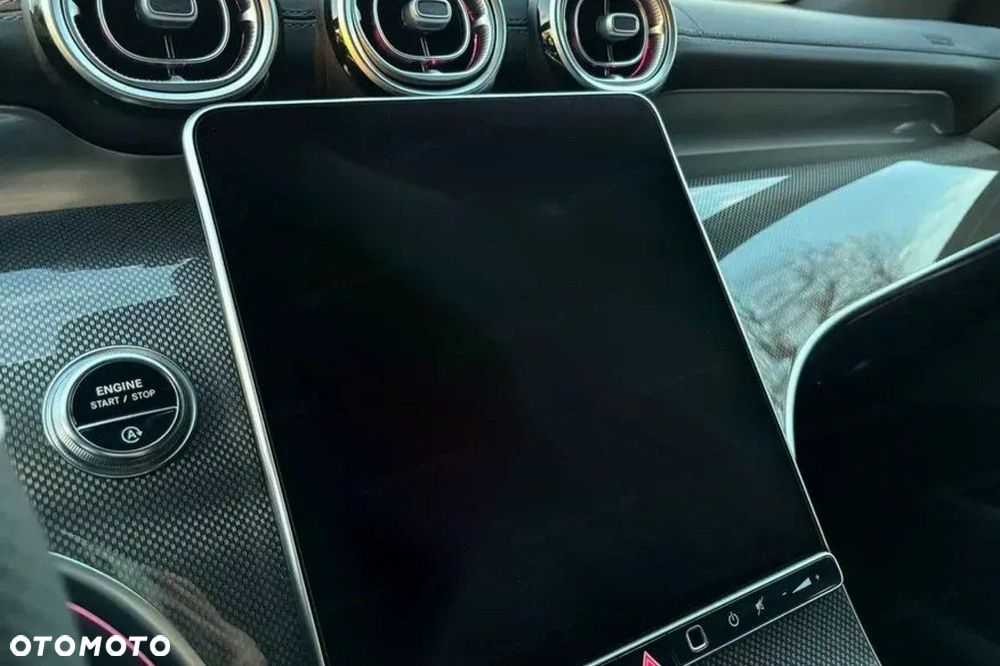 Mercedes-Benz GLC - 11