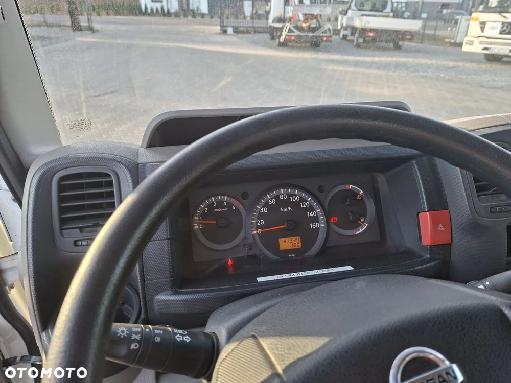 Nissan CABSTAR Cela DT21 21M - 9