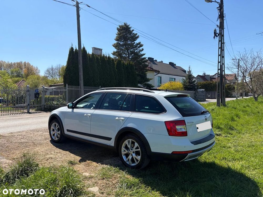 Skoda Octavia Scout 1.8 TSI 4x4 DSG - 8