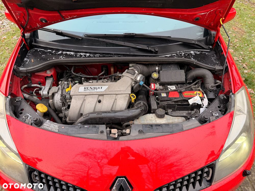 Renault Clio 2.0 16V Sport - 9