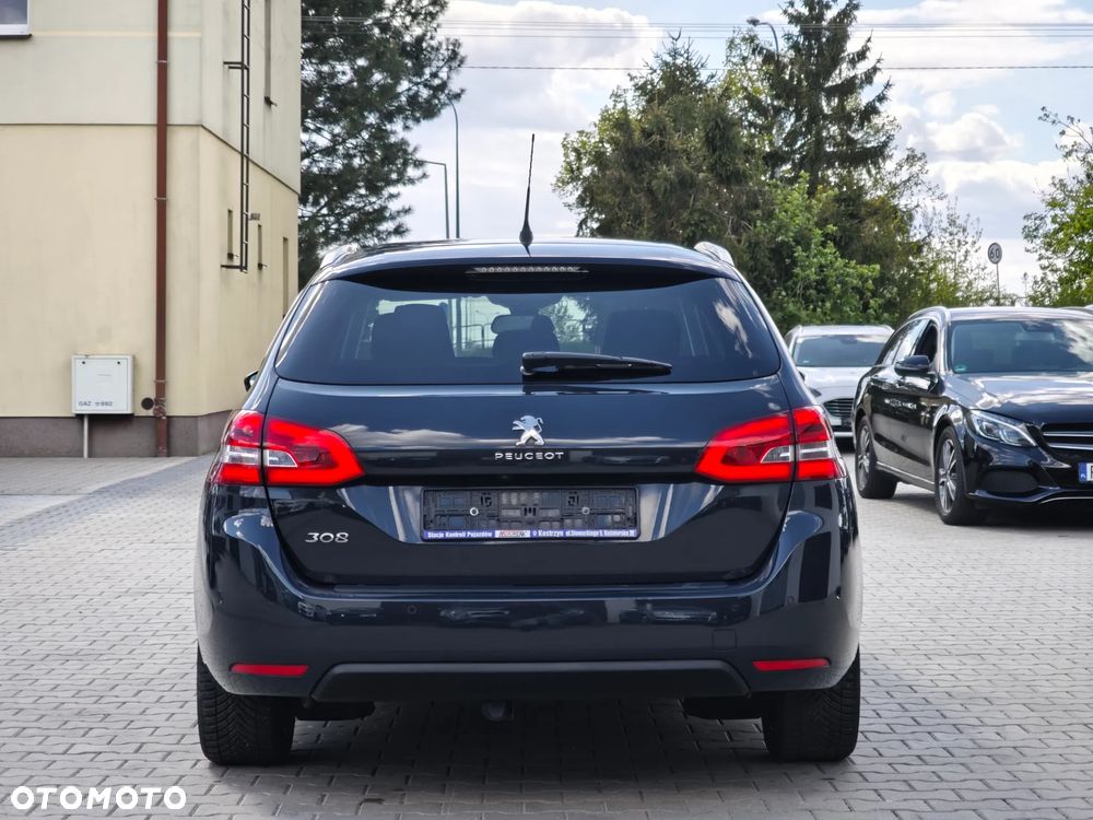 Peugeot 308 1.5 BlueHDi Allure S&S - 4