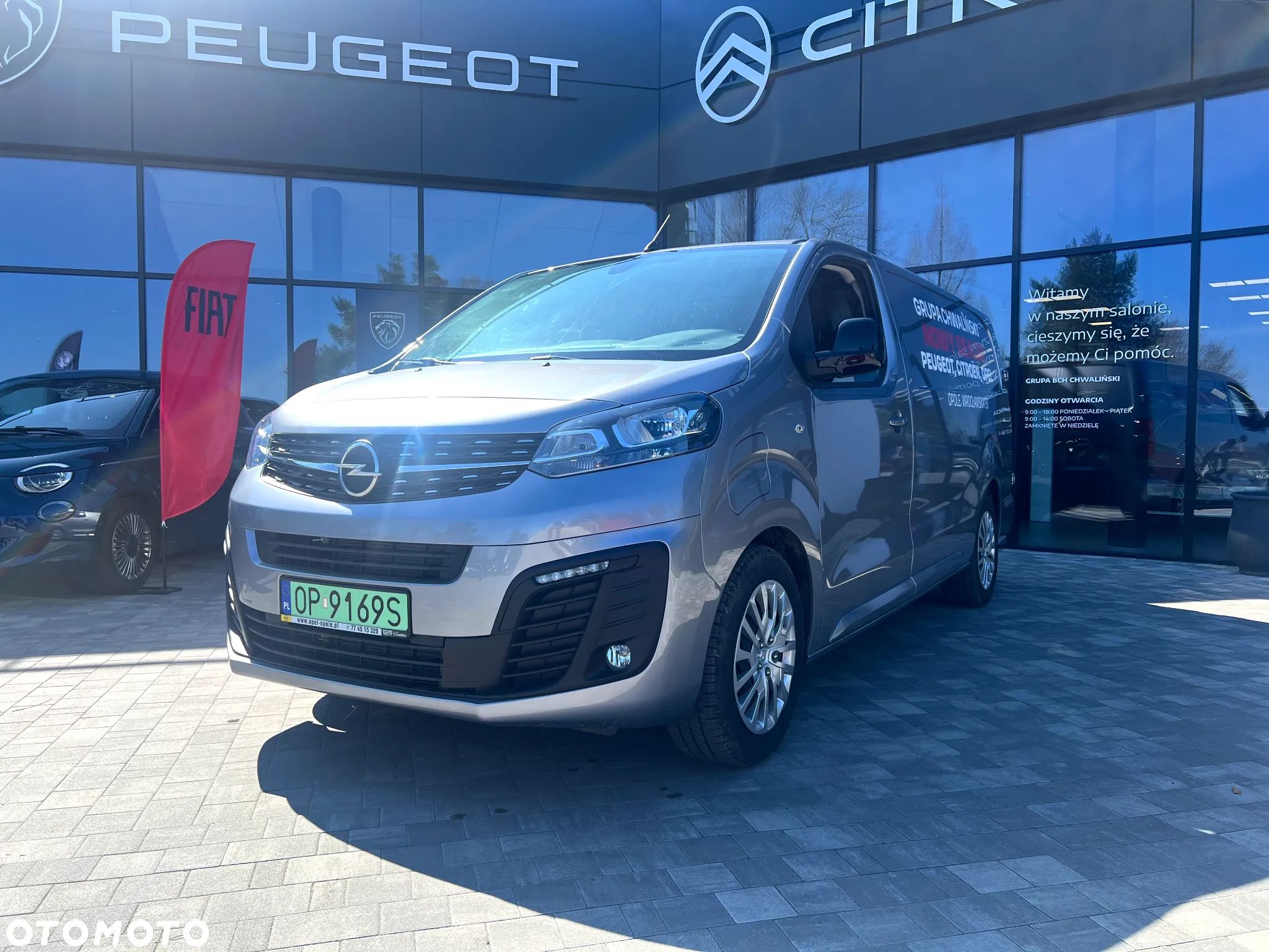Opel Vivaro - 1