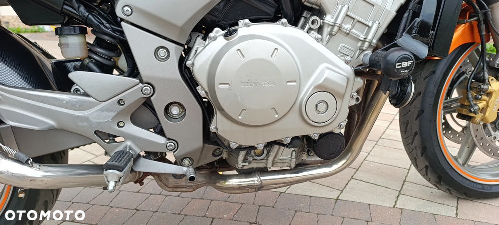 Honda CBF - 24