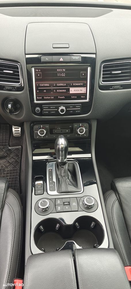 Volkswagen Touareg - 14