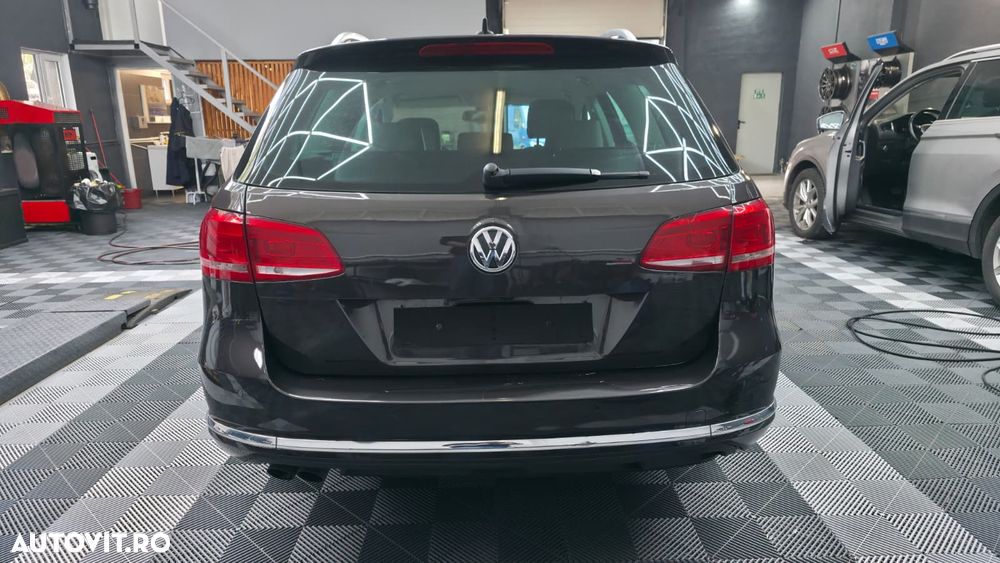 Volkswagen Passat 2.0 TDI 4Motion BlueMotion Technology Highline - 15