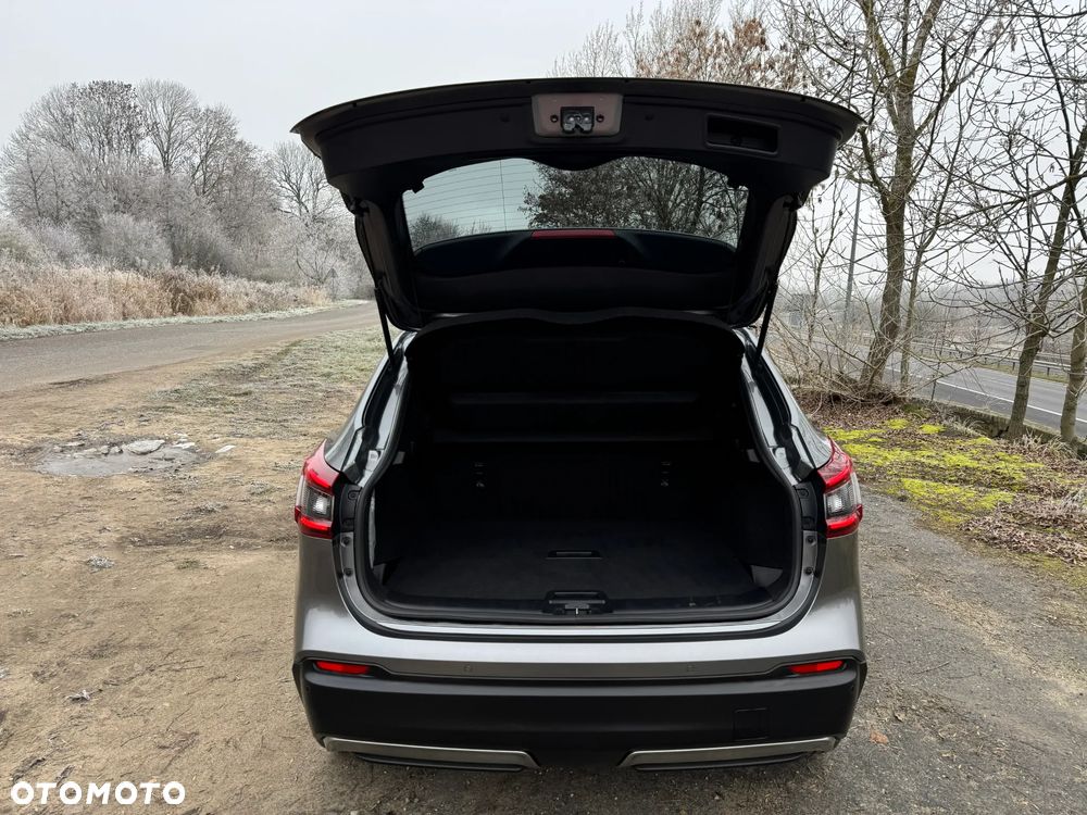 Nissan Qashqai 1.6 DIG-T N-Connecta - 17