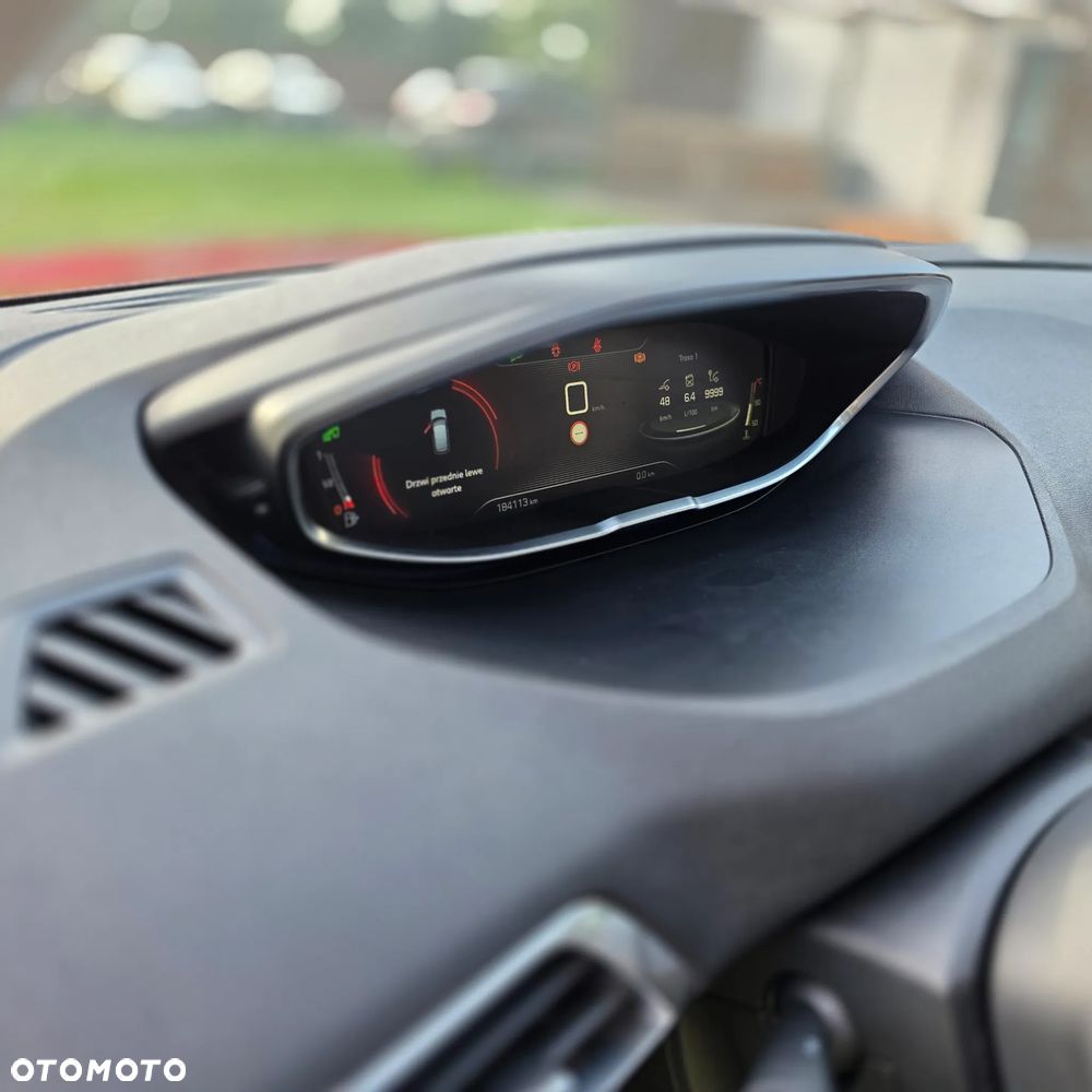 Peugeot 3008 PureTech 130 Stop & Start GPF Allure Business-Paket - 13
