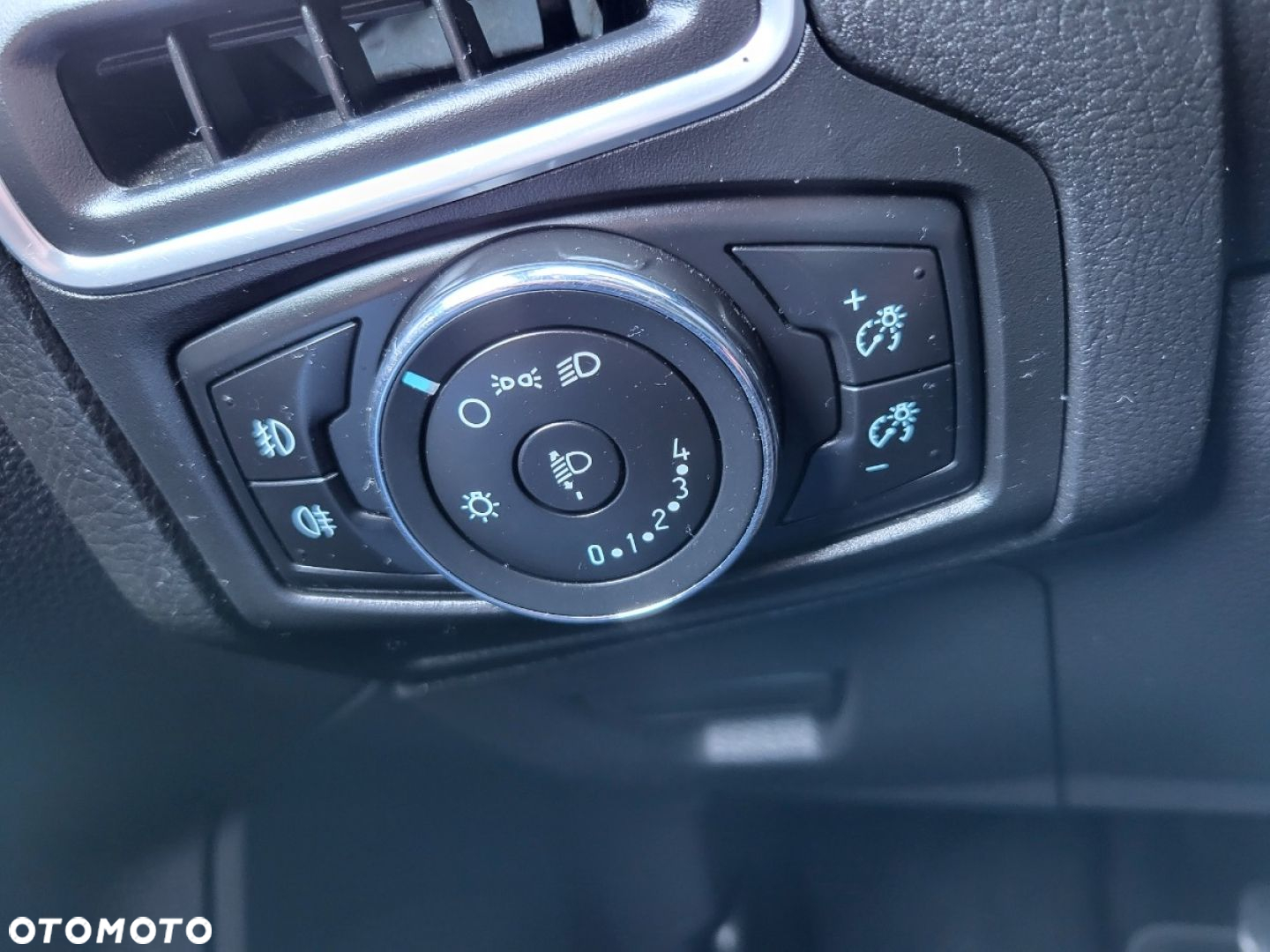 Ford Focus - 28