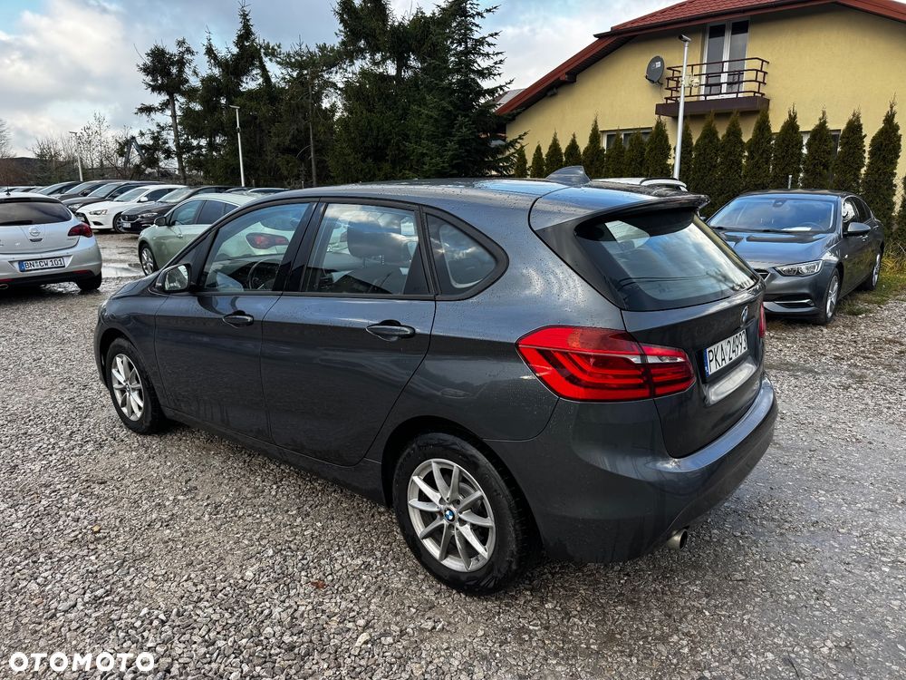 BMW Seria 2 218d - 18