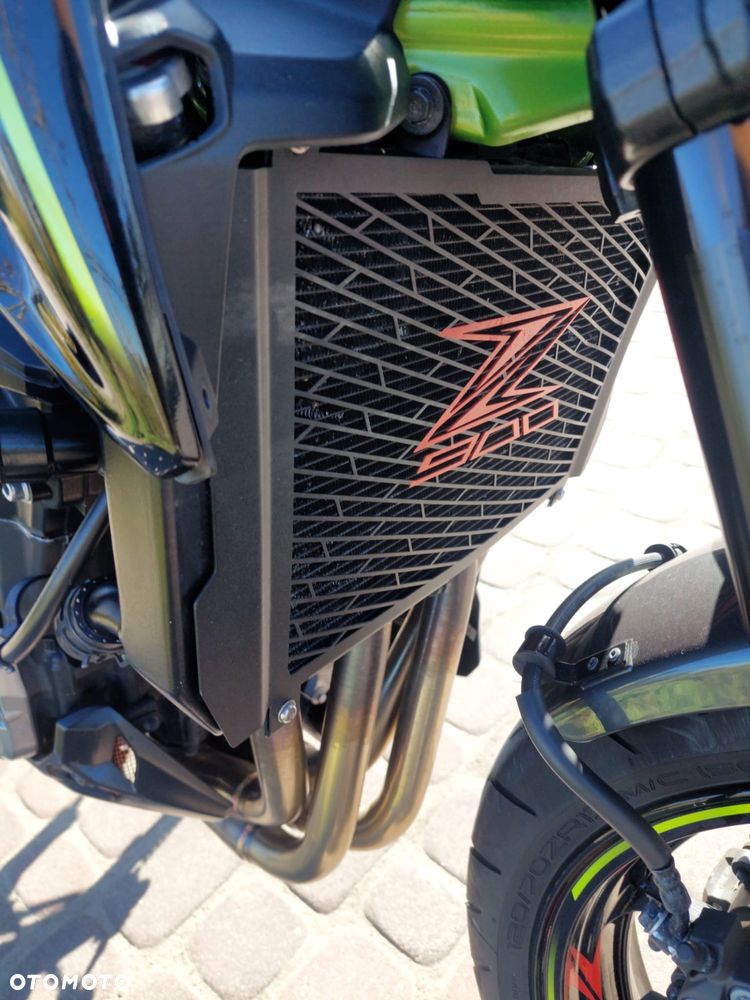 Kawasaki Z 900 - 10