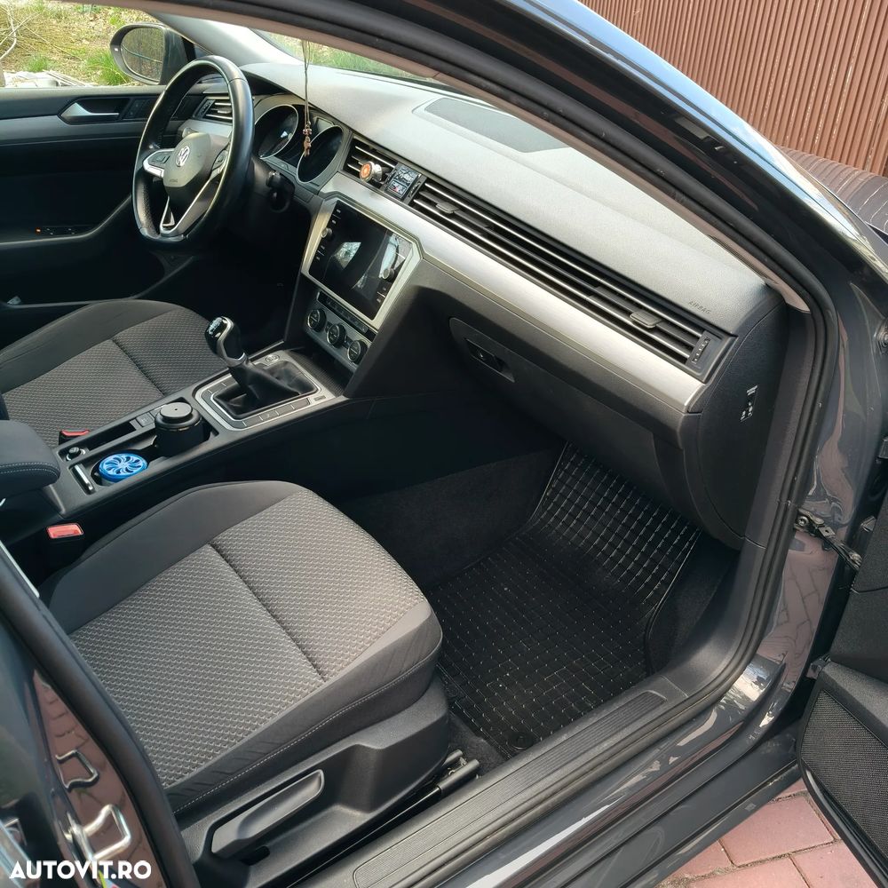 Volkswagen Passat 2.0 TDI Comfortline - 10