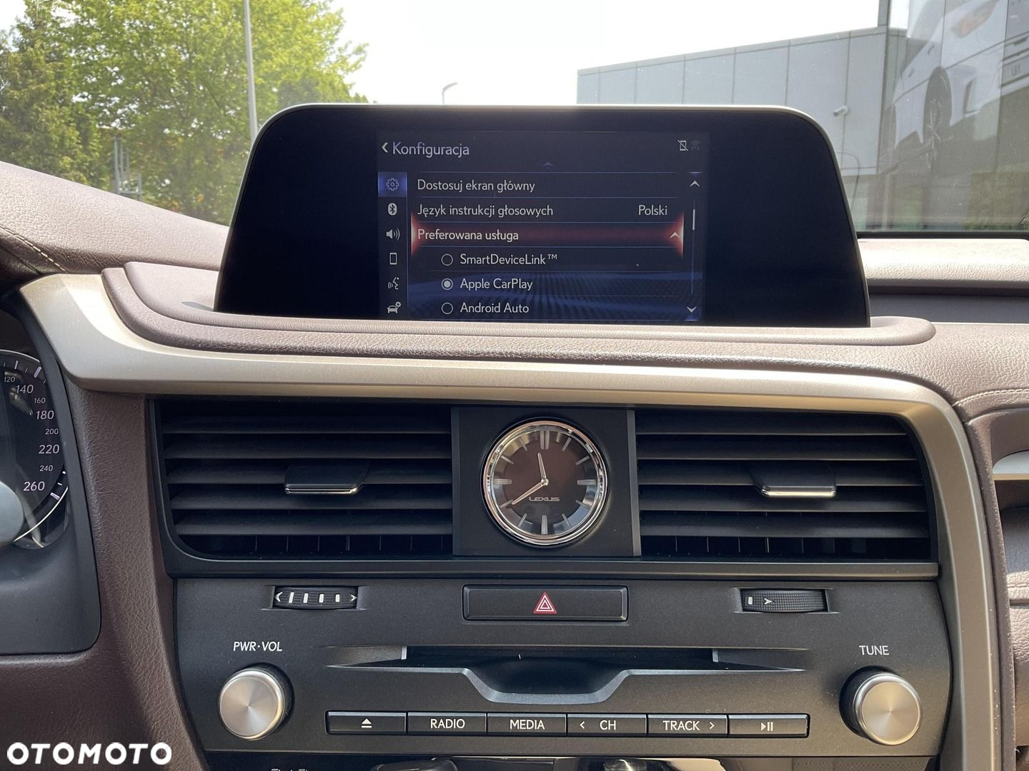 Lexus RX 450h Business Edition - 35