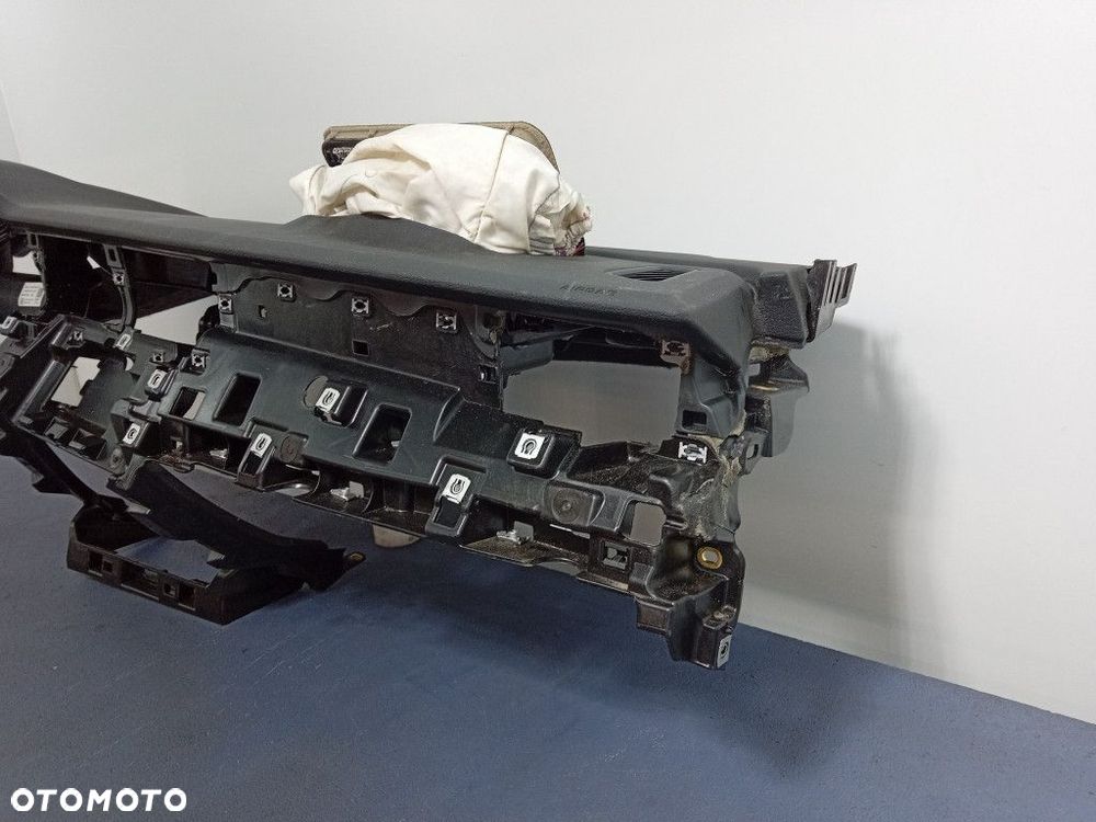 AUDI Q7 II 4M LIFT DESKA KONSOLA EU DO REGENERACJI - 3