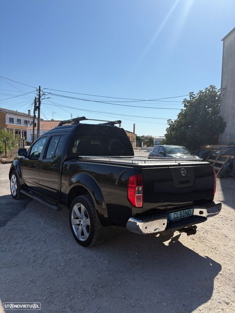 Nissan Navara 2.5 dCi CD LE Hi-Tech AT - 6
