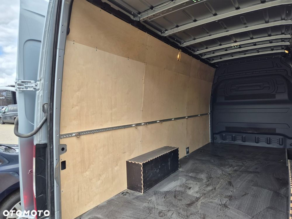 Mercedes-Benz Sprinter 317 - 22