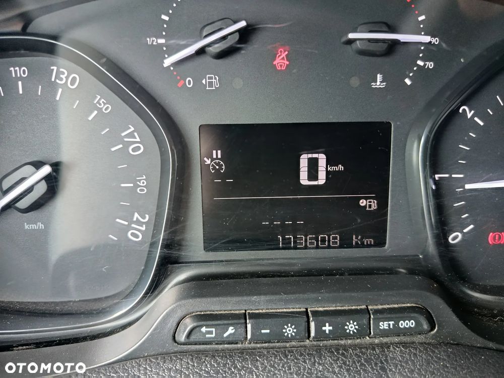 Opel VIVARO IZOTERMA - 8