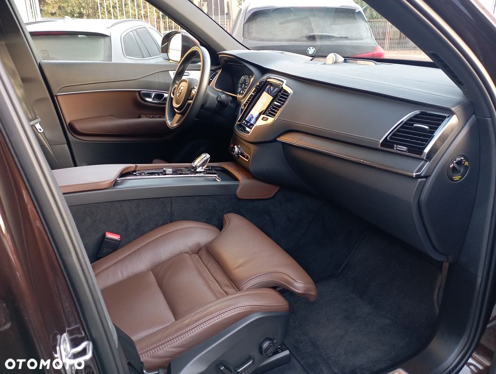 Volvo XC 90 T6 AWD Momentum - 10