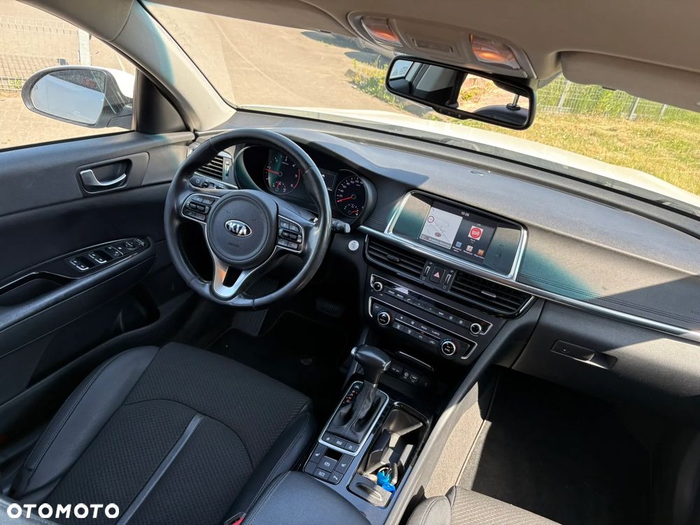 Kia Optima 1.7 CRDI L DCT - 23