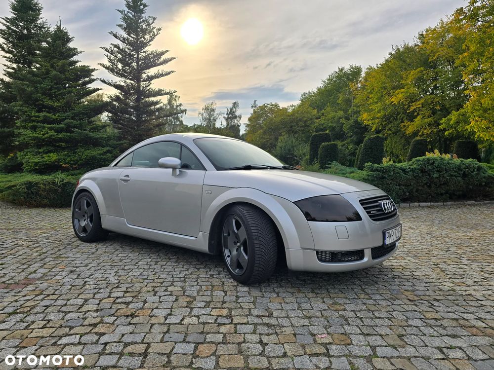 Audi TT Coupé 1.8T Quattro - 12
