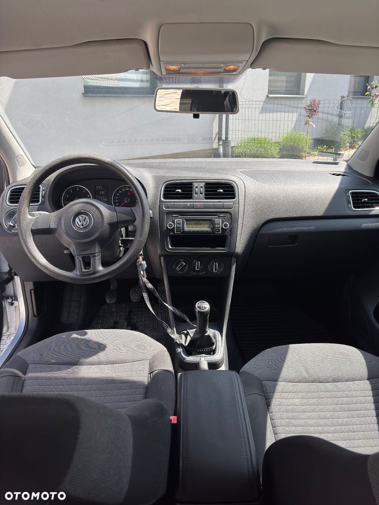 Volkswagen Polo 1.4 16V Trendline - 11