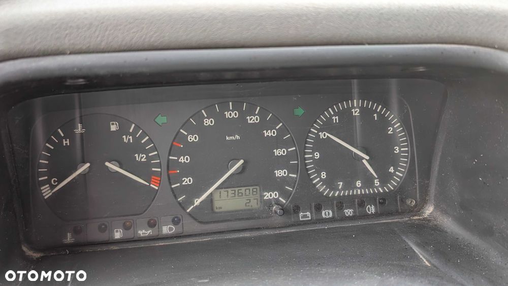 Volkswagen Transporter - 4