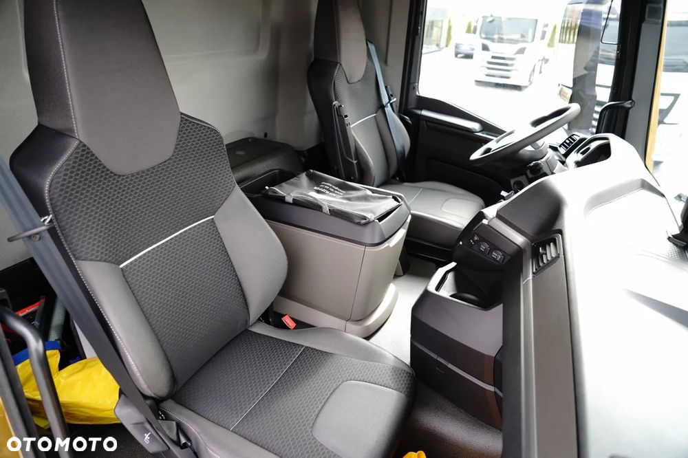 MAN TGS 41.480 / 8X6 / WYWROTKA / S1 - TYLNOZSYP / AUTOMAT / FABRYCZNIE NOWY / DOSTĘPNY OD RĘKI / BOGATE WYPOSAŻENIE / ZŁOTY METALIK / - 33