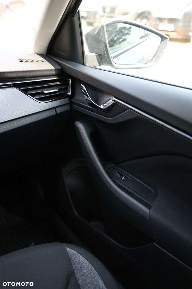Skoda Scala 1.0 TSI Essence - 26