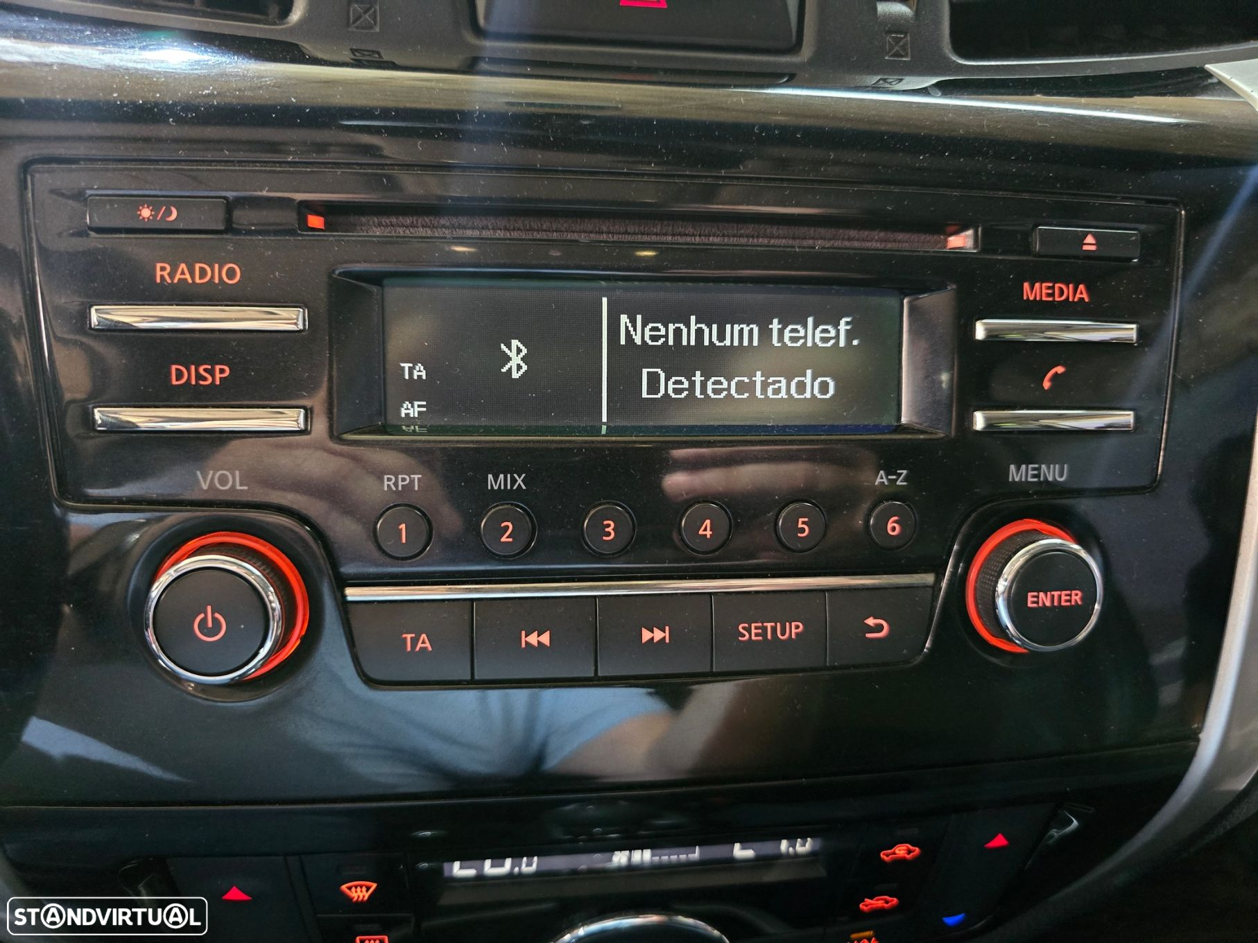Nissan Navara 2.3 dCi CD 4WD Tekna - 24