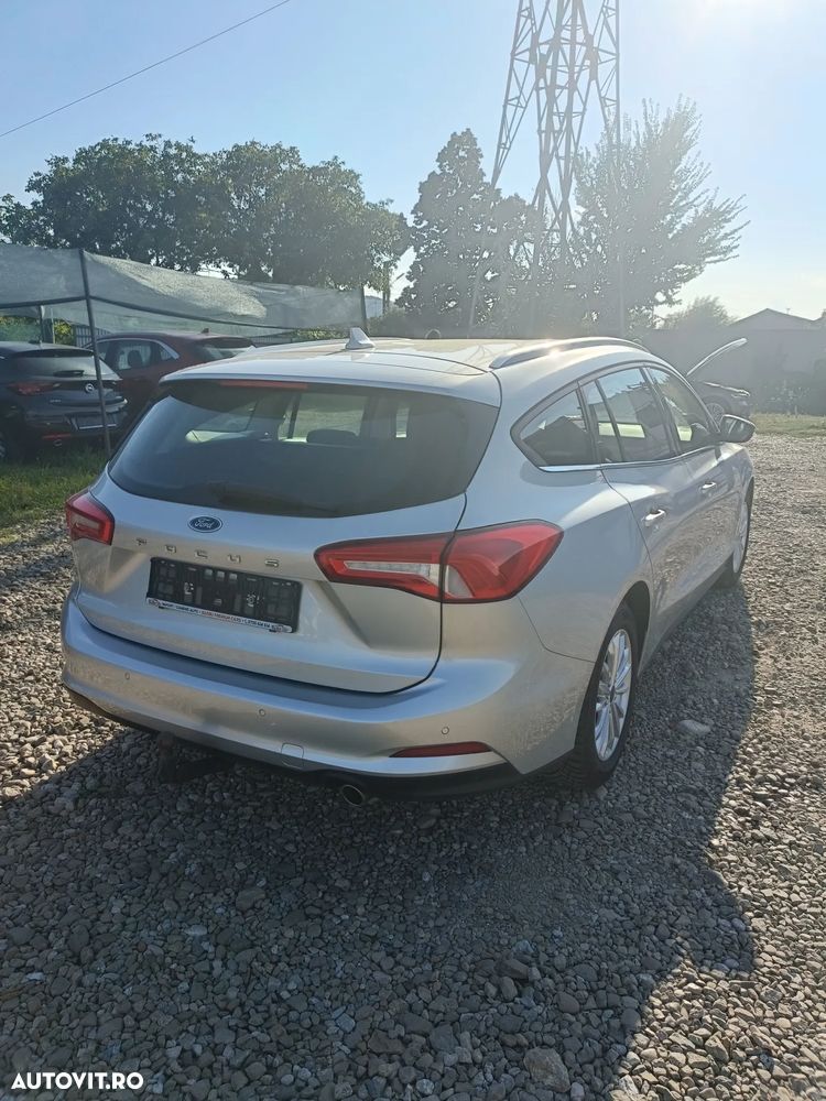 Ford Focus 1.5 EcoBlue Start-Stopp-System TITANIUM - 3