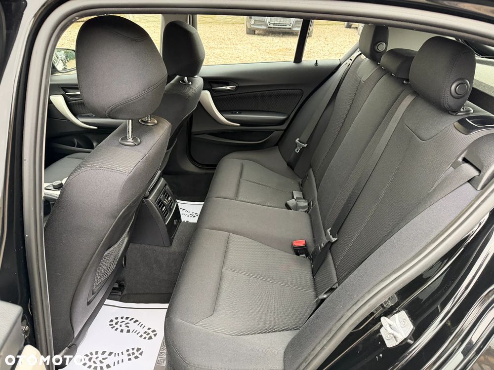 BMW Seria 1 114i Sport Line - 7