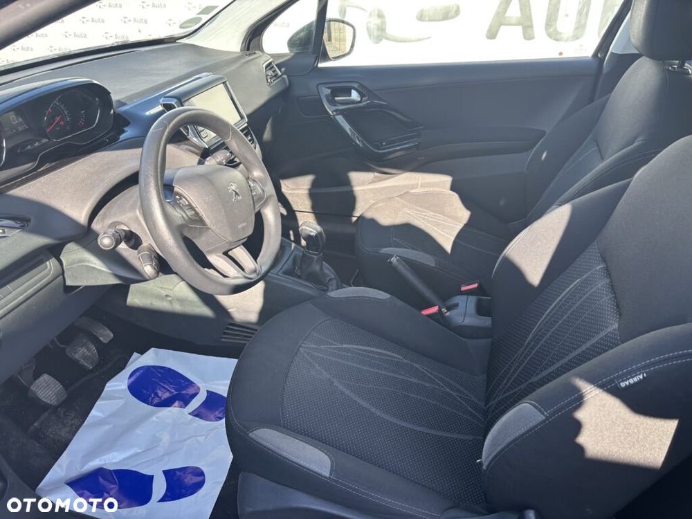 Peugeot 208 82 VTI Active - 11