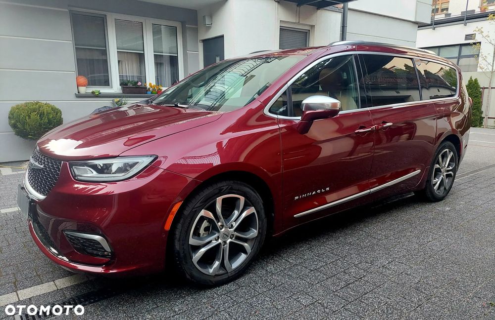 Chrysler Pacifica - 22