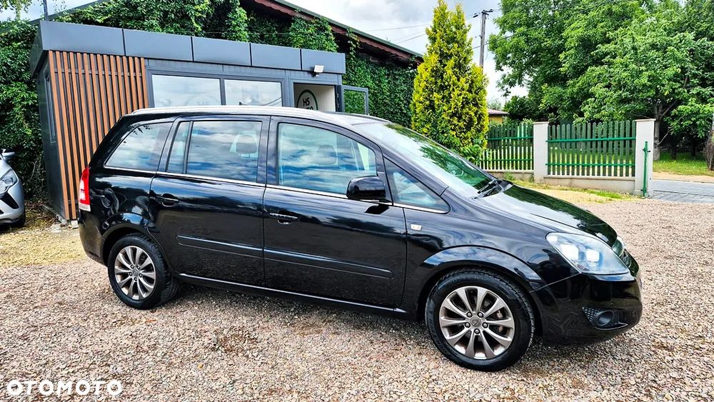Opel Zafira 1.8 Cosmo EU5 - 8